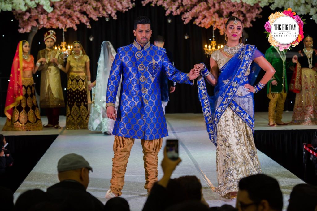 Fashionshow blauw wit