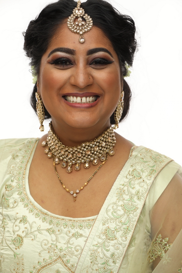 Aartie in traditionele look