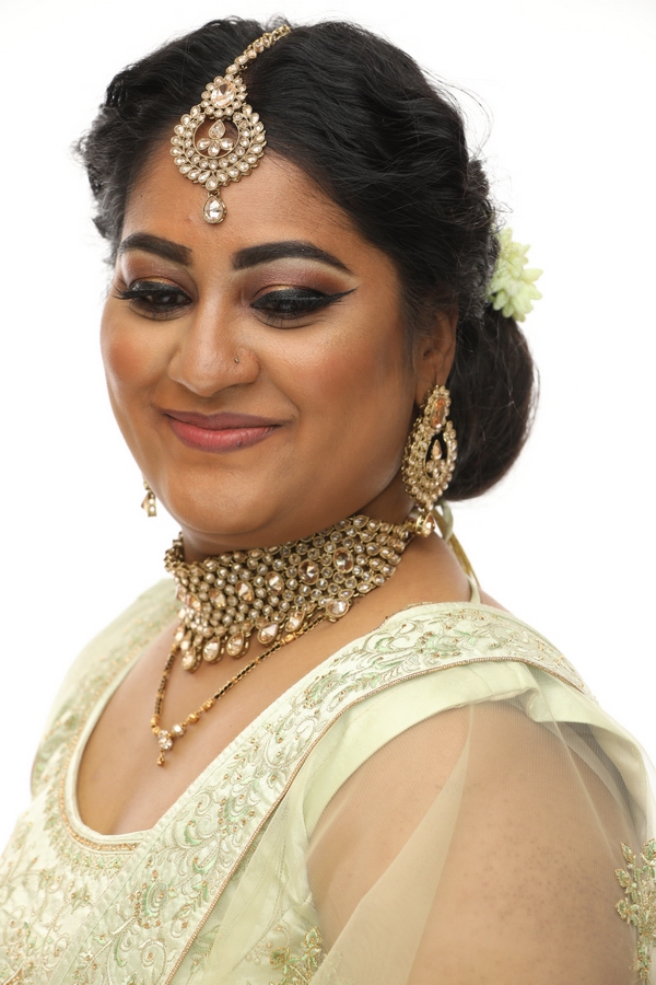 Aartie in traditionele look