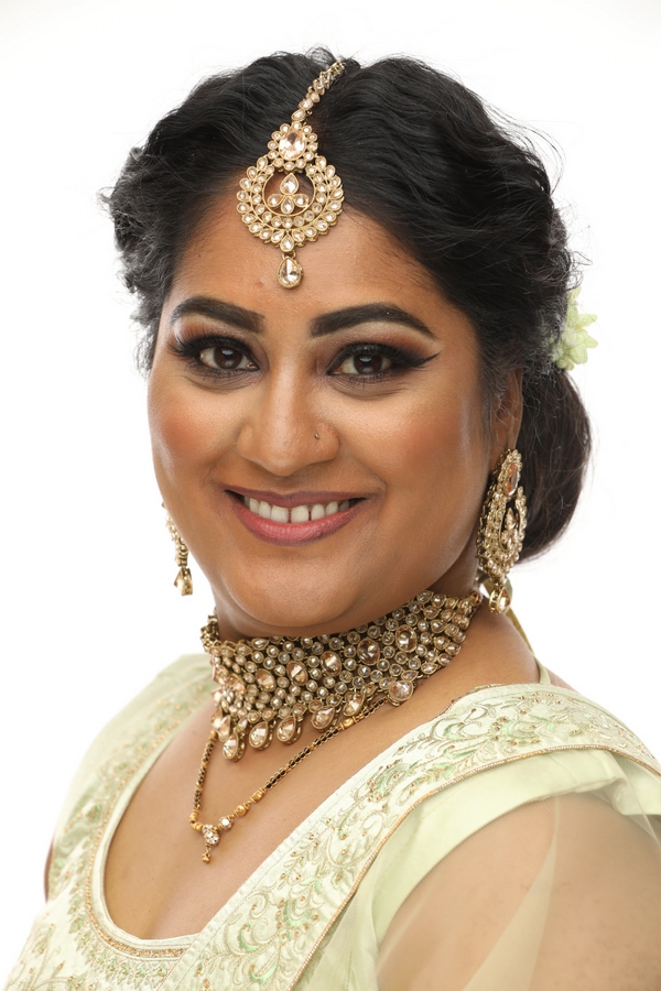 Aartie in traditionele look